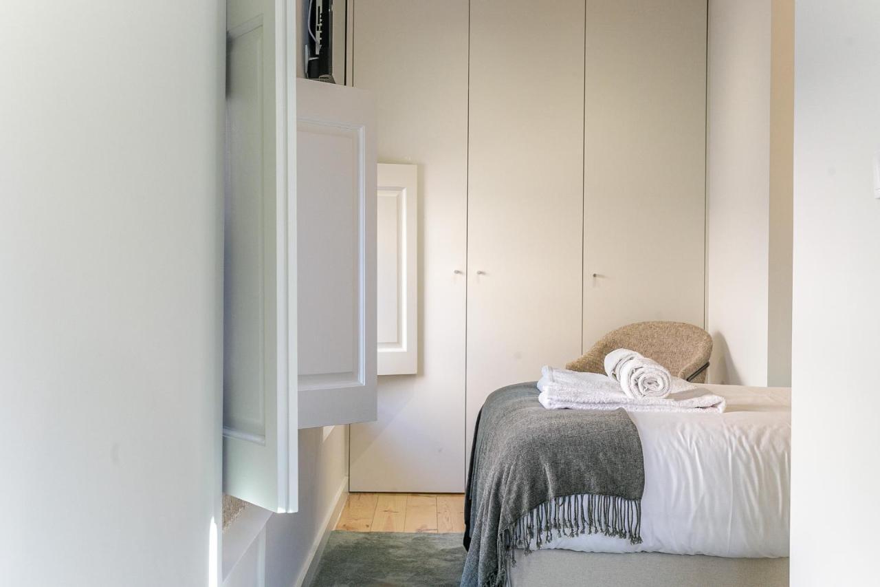 Lovelystay - Downtown Studio With Pool, Ac And Balcony ปอร์โต ภายนอก รูปภาพ