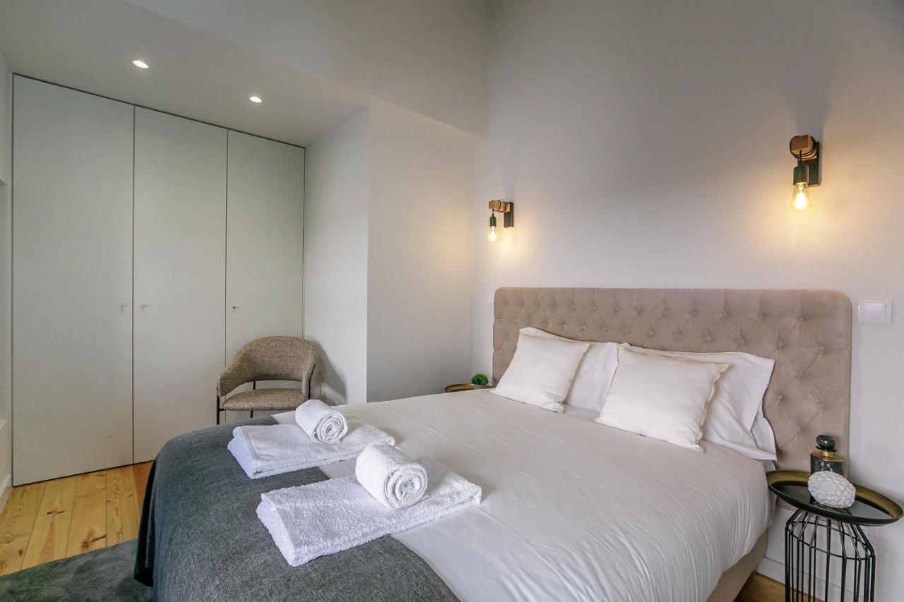 Lovelystay - Downtown Studio With Pool, Ac And Balcony ปอร์โต ภายนอก รูปภาพ