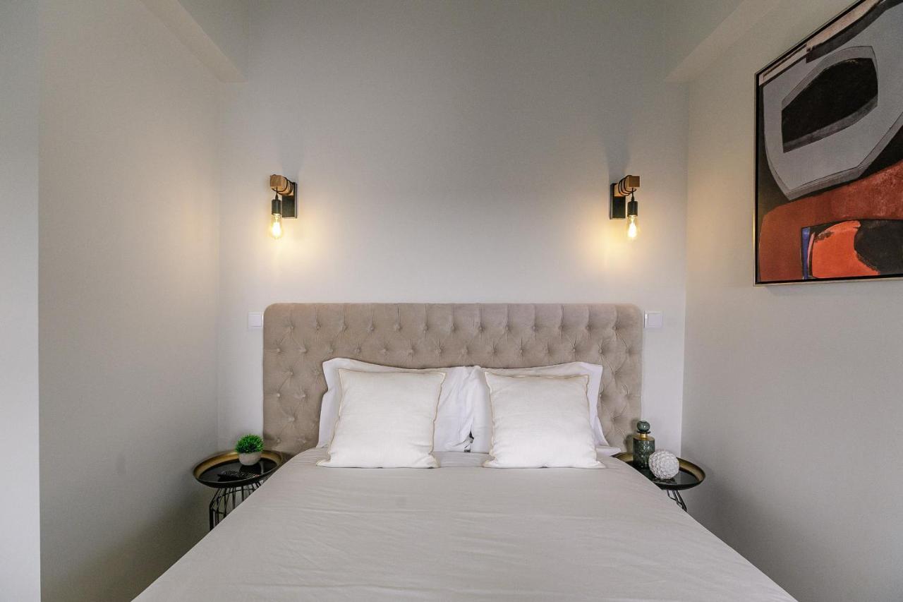 Lovelystay - Downtown Studio With Pool, Ac And Balcony ปอร์โต ภายนอก รูปภาพ