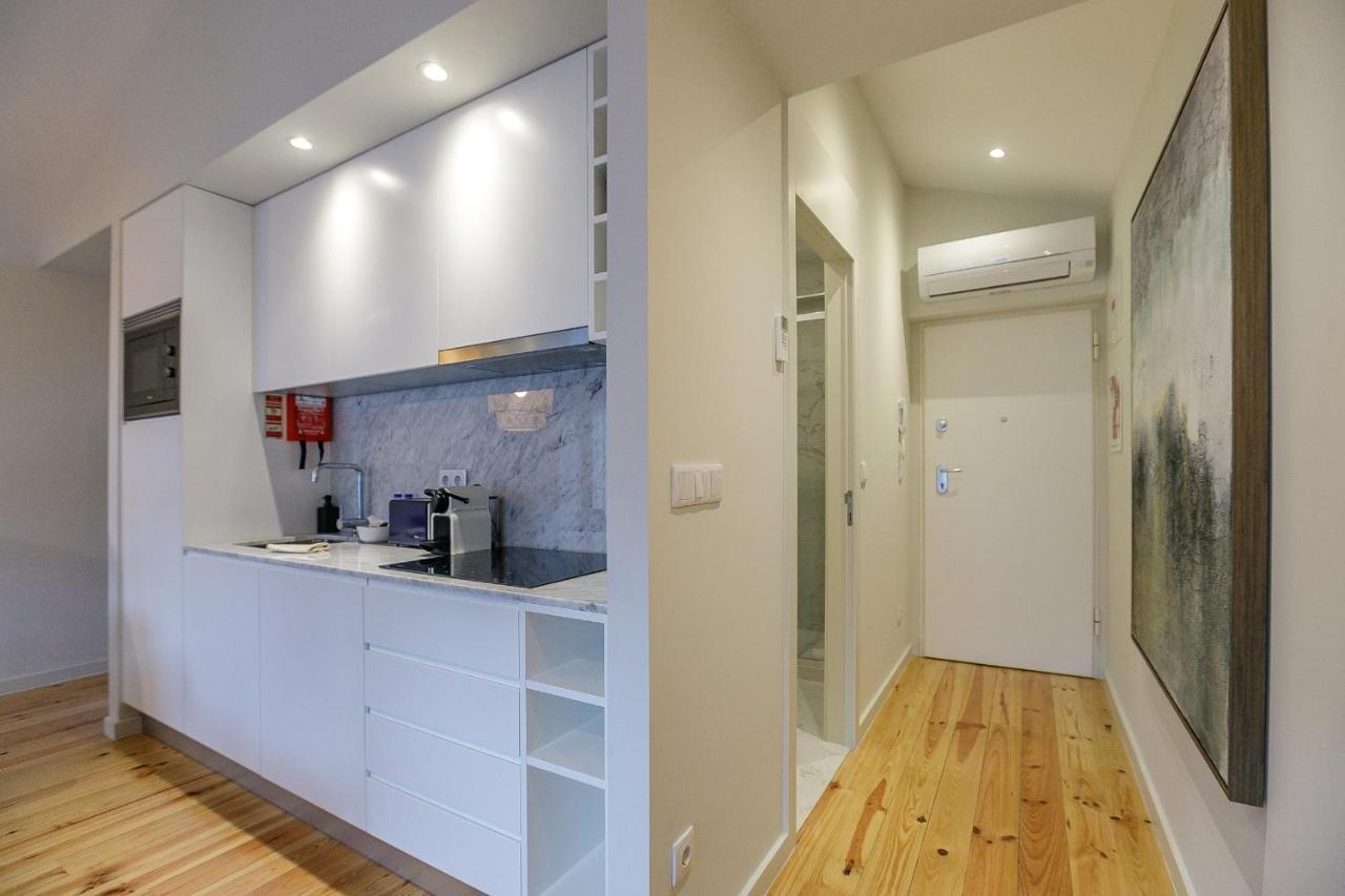 Lovelystay - Downtown Studio With Pool, Ac And Balcony ปอร์โต ภายนอก รูปภาพ